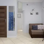 Bright Air-conditioned Close To Pge Narodowy By Renters Warszawa