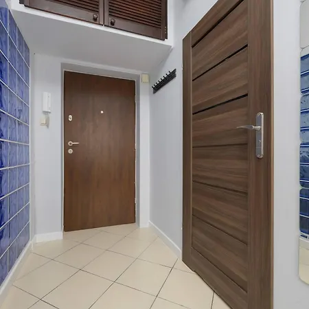 Bright Air-conditioned Close To Pge Narodowy By Renters *