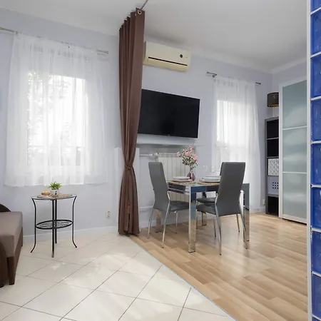 Bright Air-conditioned Close To Pge Narodowy By Renters *