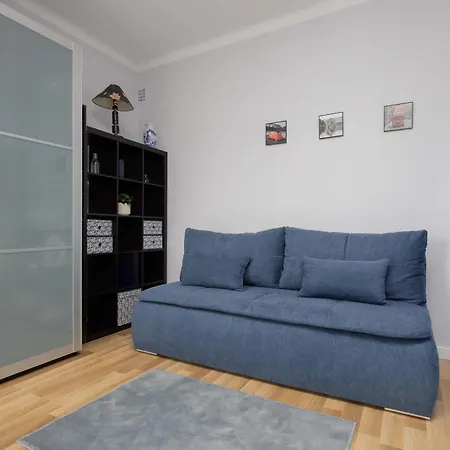 Bright Air-conditioned Close To Pge Narodowy By Renters